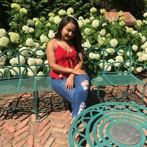 Meet your Posher, Katelyn